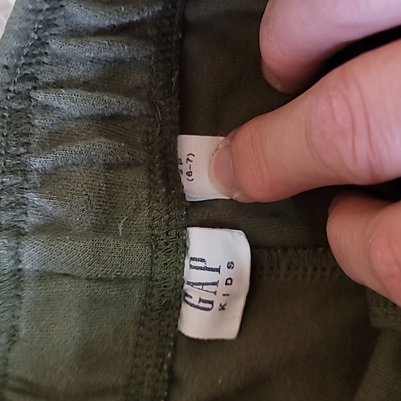 Boy shorts, size 6/7 , Gap kids - Picture 3 of 5